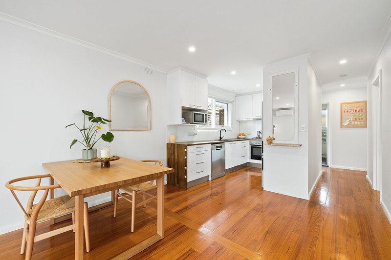 Photo - 3/171 Warrigal Road, Cheltenham VIC 3192 - Image 4