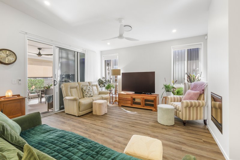 Photo - 317/108 Woolmer Road, Highfields QLD 4352 - Image 5