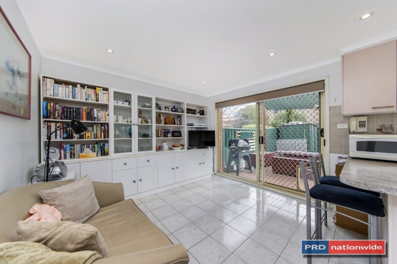 Photo - 3/174 Clive Steele Avenue, Monash ACT 2904 - Image 4