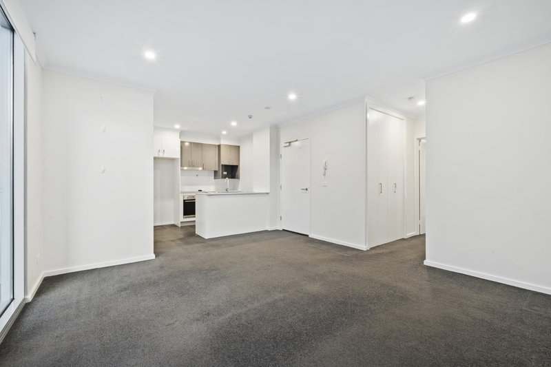 Photo - 31/77 Gozzard Street, Gungahlin ACT 2912 - Image 2