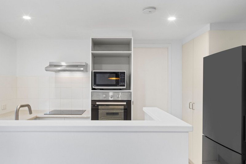 Photo - 3/18 Batchworth Road, Molendinar QLD 4214 - Image 3