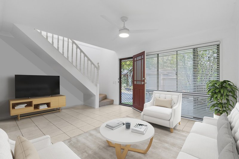 Photo - 3/18 Batchworth Road, Molendinar QLD 4214 - Image 6
