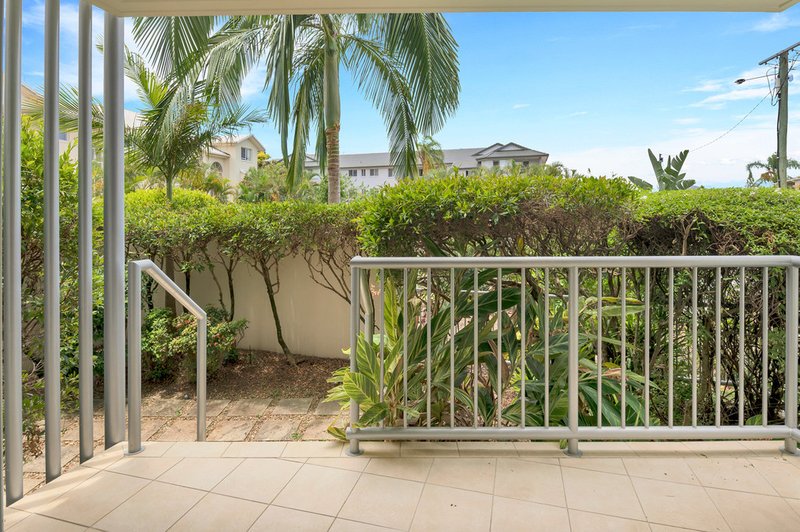 Photo - 3/18 Canal Avenue, Runaway Bay QLD 4216 - Image 13