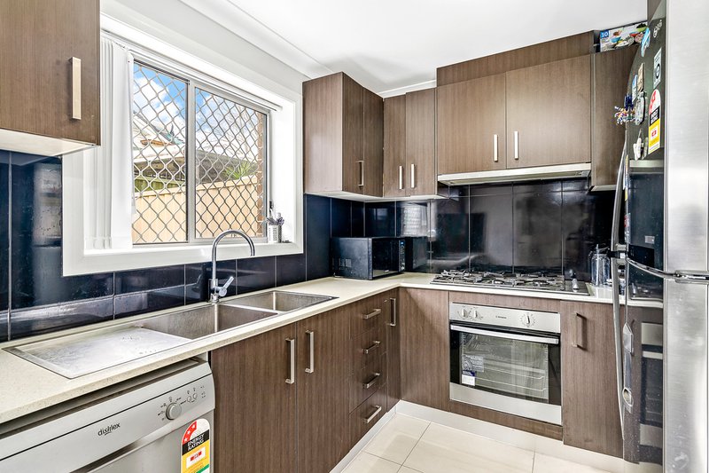 Photo - 3/18 Doonside Road, Doonside NSW 2767 - Image 4