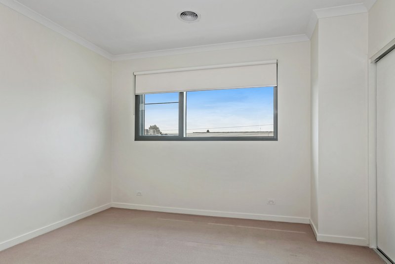 Photo - 318 Gooch Street, Thornbury VIC 3071 - Image 7