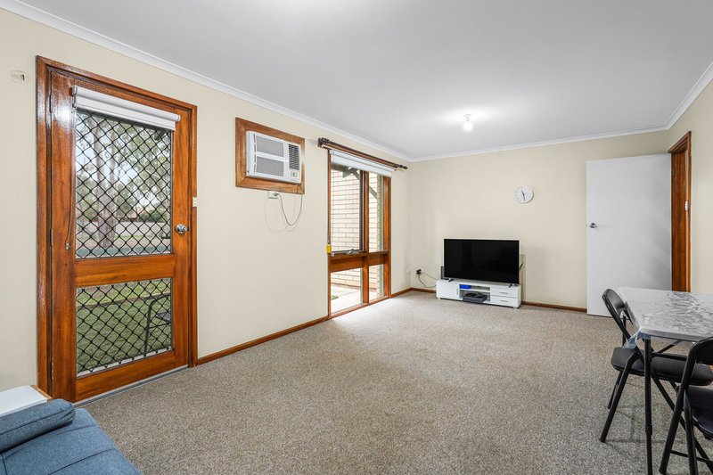 Photo - 3/18 Kennion Crescent, Para Hills West SA 5096 - Image 5