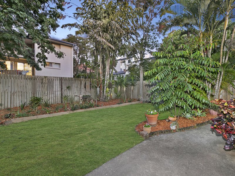 Photo - 3/18 Kingsley Parade, Yeronga QLD 4104 - Image 2