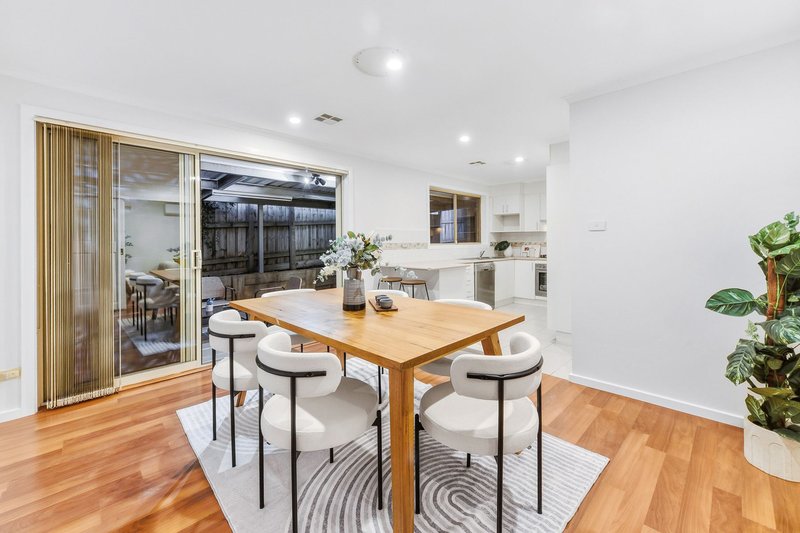 Photo - 3/18 Larbert Road, Noble Park VIC 3174 - Image 5