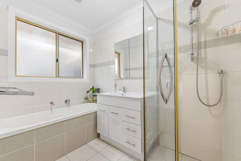 Photo - 3/18 Larbert Road, Noble Park VIC 3174 - Image 11