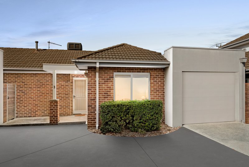 Photo - 3/18 Marigold Avenue, Altona North VIC 3025 - Image 1