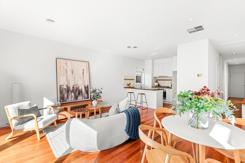 Photo - 3/18 Marigold Avenue, Altona North VIC 3025 - Image 2