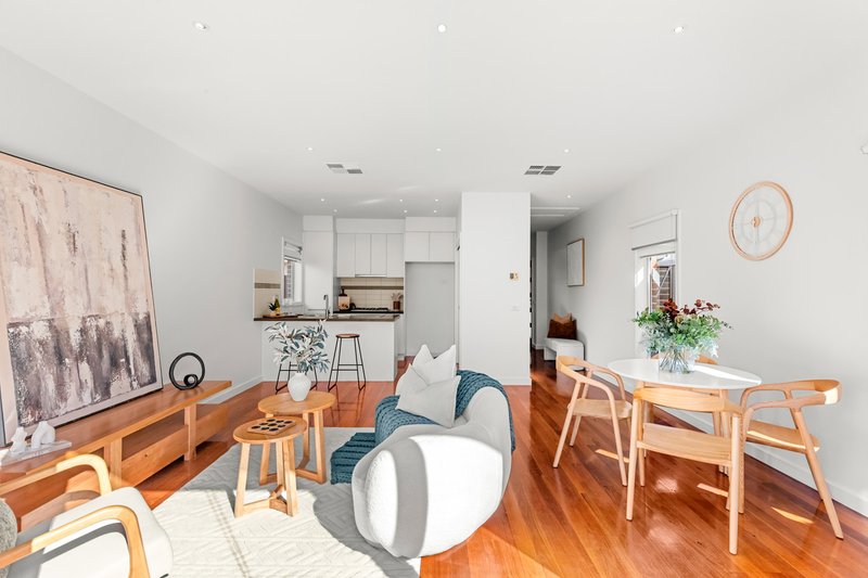 Photo - 3/18 Marigold Avenue, Altona North VIC 3025 - Image 4