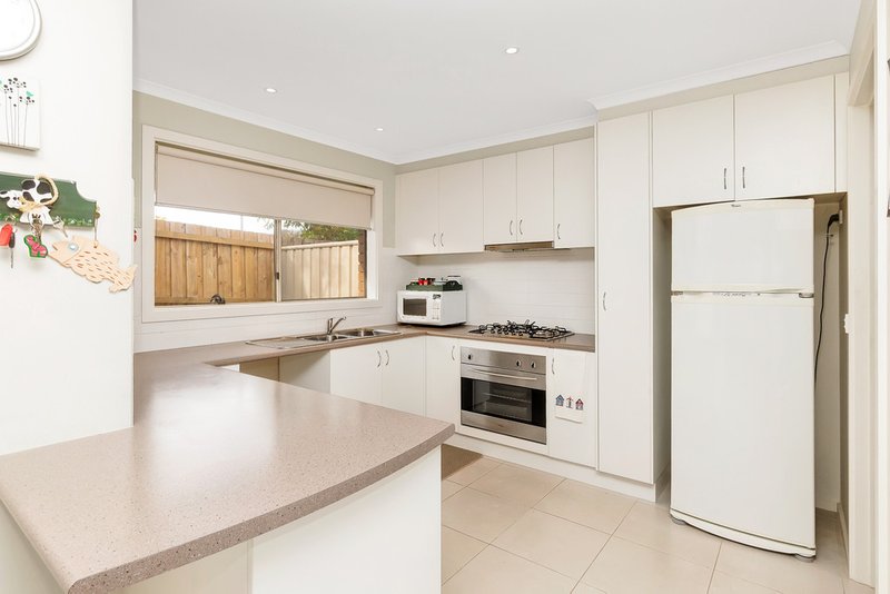 Photo - 3/18 Mcdonald Street, Werribee VIC 3030 - Image 5