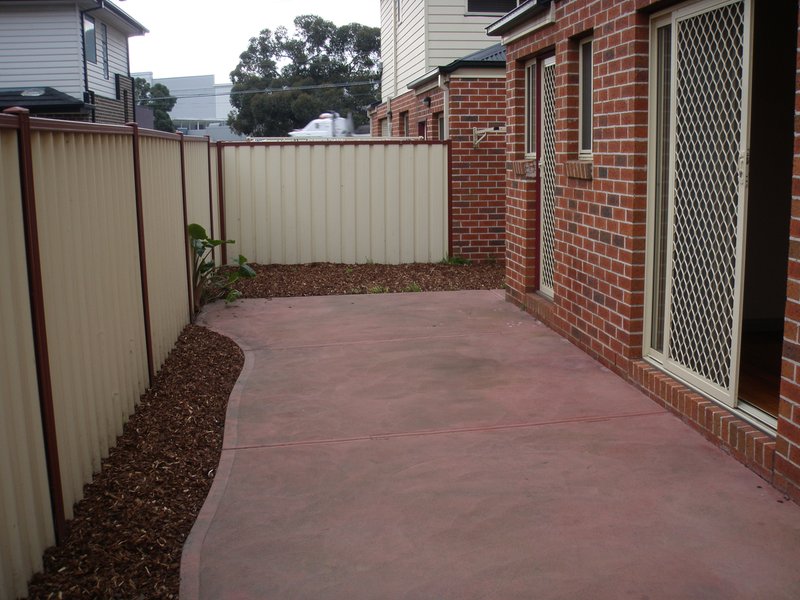 Photo - 3/18 Millers Road, Brooklyn VIC 3012 - Image 5