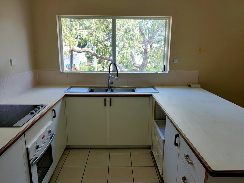 Photo - 3/18 Rose Street, Westcourt QLD 4870 - Image 2