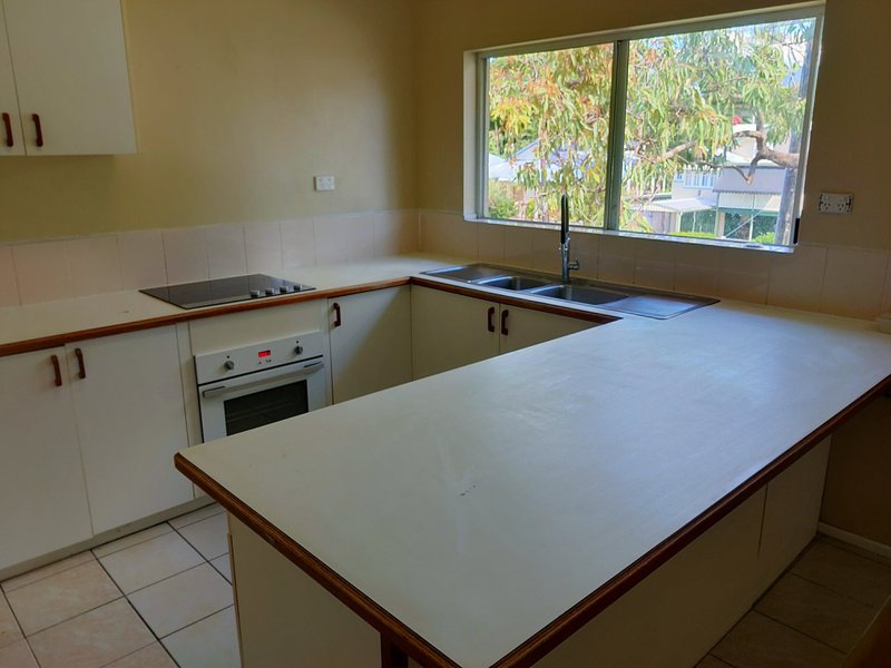 Photo - 3/18 Rose Street, Westcourt QLD 4870 - Image 3