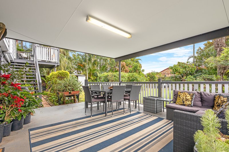 Photo - 318 Stanley Street, Strathpine QLD 4500 - Image 3