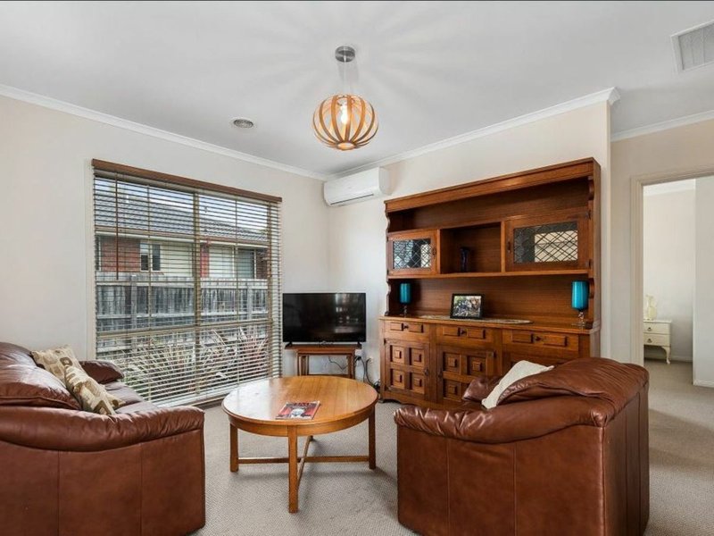 Photo - 3/18 Stud Road, Bayswater VIC 3153 - Image 2