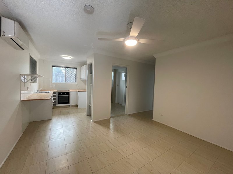 Photo - 3/18 White Street, Southport QLD 4215 - Image 2