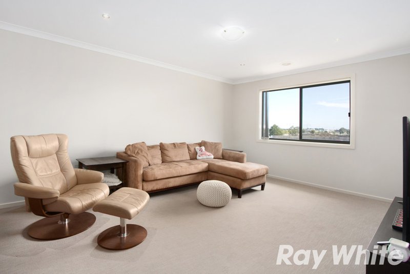 Photo - 3/180 Henry Road, Pakenham VIC 3810 - Image 6