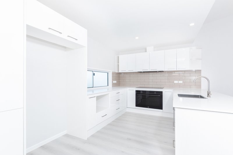 Photo - 3/180 Mein Street, Scarborough QLD 4020 - Image 2