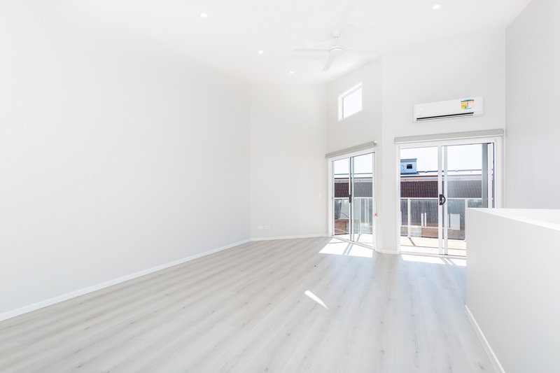 Photo - 3/180 Mein Street, Scarborough QLD 4020 - Image 3