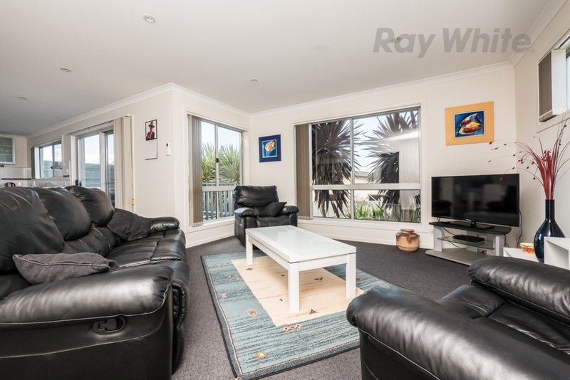 Photo - 3/184 Roslyn Avenue, Blackmans Bay TAS 7052 - Image 4