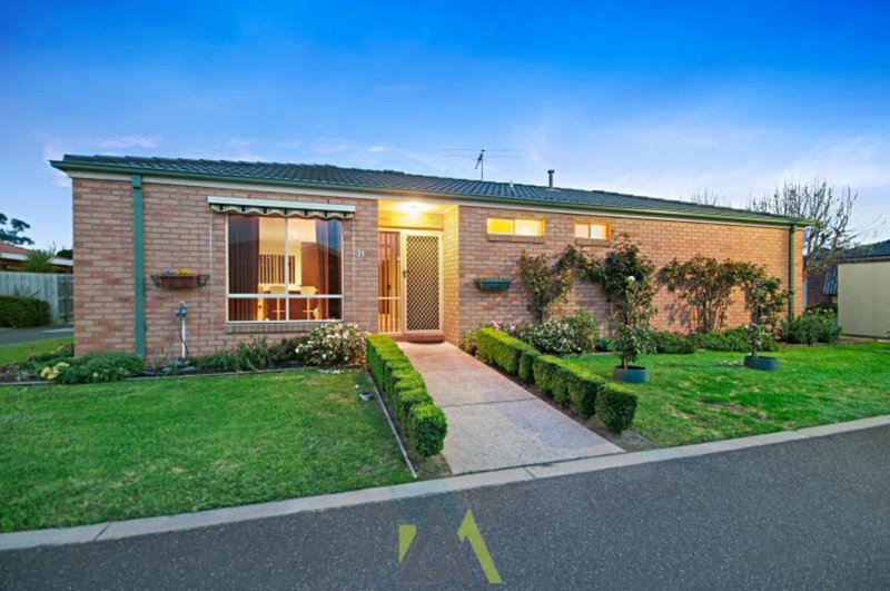 Photo - 31/85 Ashleigh Avenue, Frankston VIC 3199 - Image 9