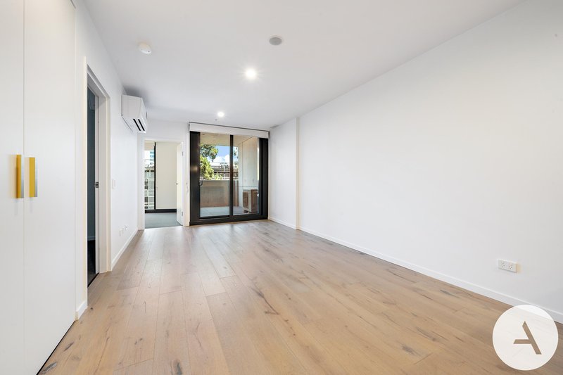 Photo - 318/81 Cooyong Street, Reid ACT 2612 - Image 2