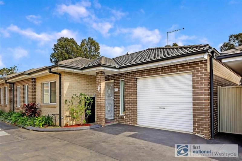 Photo - 3/189 Targo Road, Girraween NSW 2145 - Image