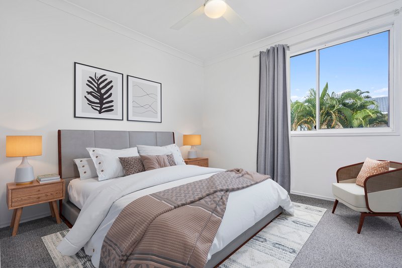 Photo - 31/9-15 Harrier Drive, Burleigh Waters QLD 4220 - Image 4