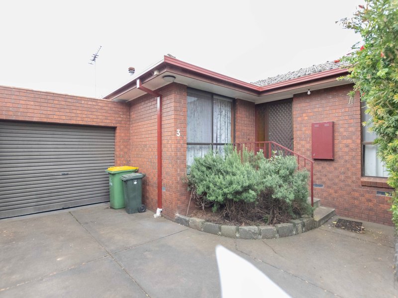 Photo - 3/19 Bartlett Street, Preston VIC 3072 - Image 1