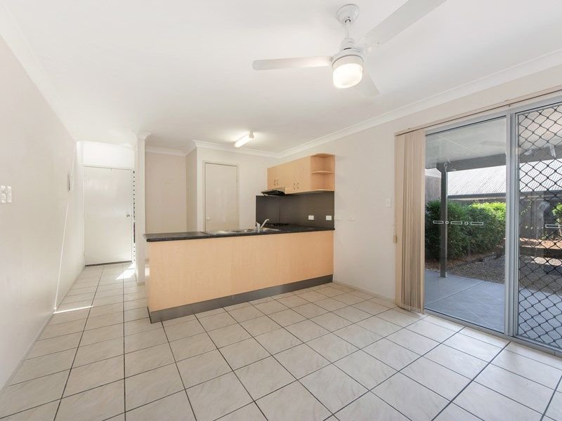 Photo - 3/19 Bergin Street, Booval QLD 4304 - Image 4