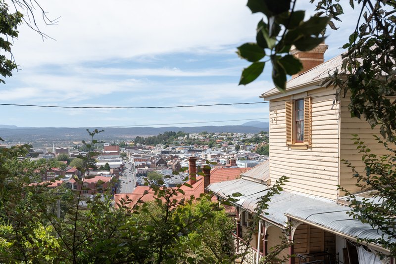 Photo - 319 Brisbane Street, West Launceston TAS 7250 - Image 2