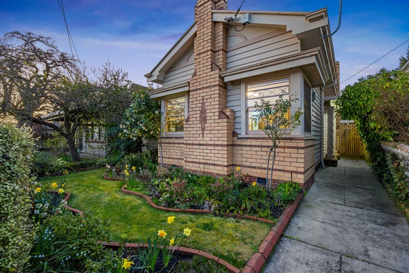 Photo - 319 Eureka Street, Ballarat East VIC 3350 - Image 2