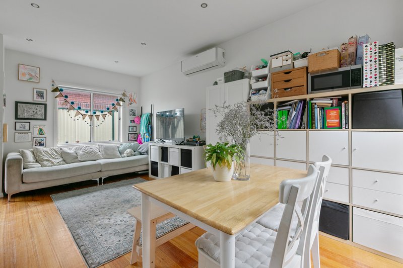 Photo - 3/19 Monash Street, Reservoir VIC 3073 - Image 3