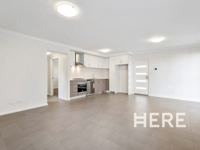 Photo - 3/19 Selina Street, Innaloo WA 6018 - Image 3
