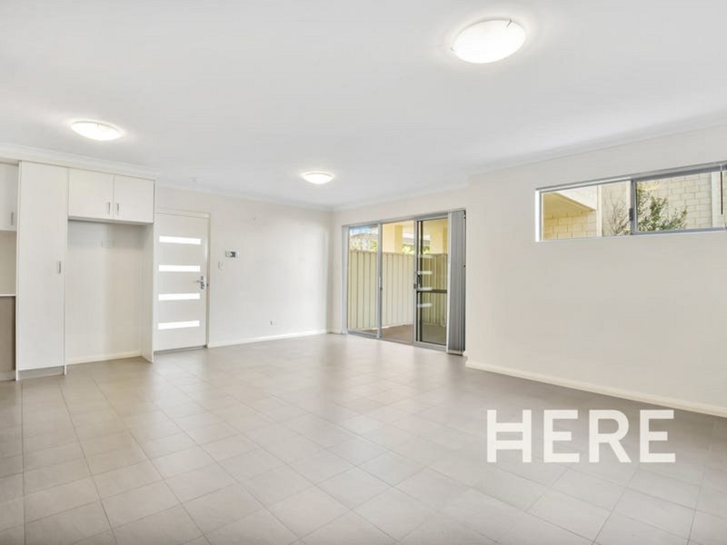 Photo - 3/19 Selina Street, Innaloo WA 6018 - Image 6