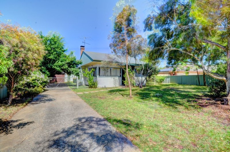 319 Thirlmere Way, Thirlmere NSW 2572