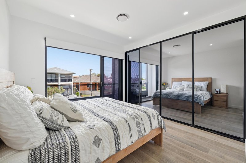 Photo - 3/19 Thompson Avenue, Moorebank NSW 2170 - Image 5