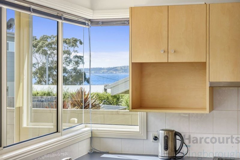 Photo - 3/190 Roslyn Avenue, Blackmans Bay TAS 7052 - Image 7