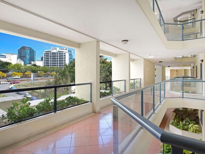 Photo - 319/35 Prospect Street (Amity Tower) , Kangaroo Point QLD 4169 - Image 2