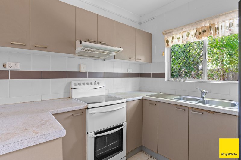 Photo - 3/199 Mcleod Street, Cairns North QLD 4870 - Image 2