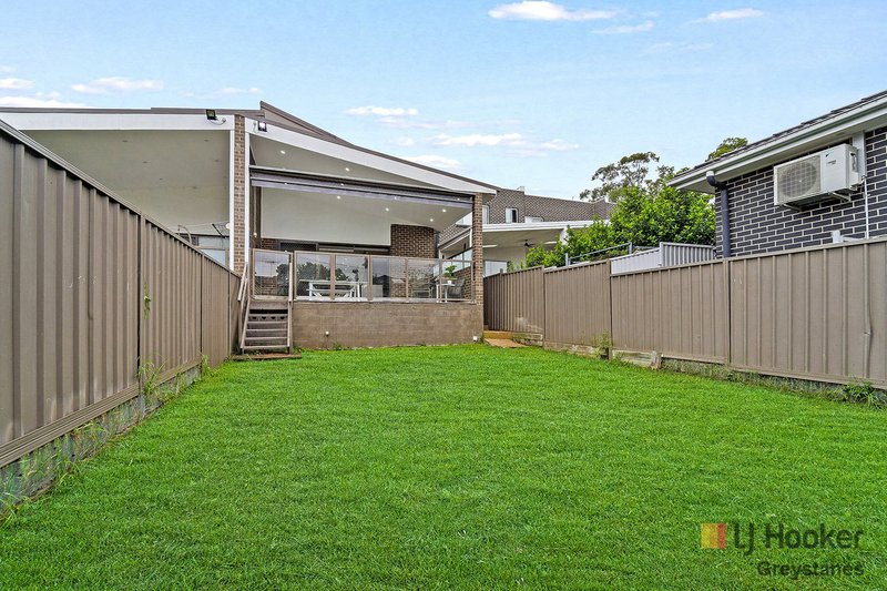 Photo - 31A Fairfield Road, Woodpark NSW 2164 - Image 10