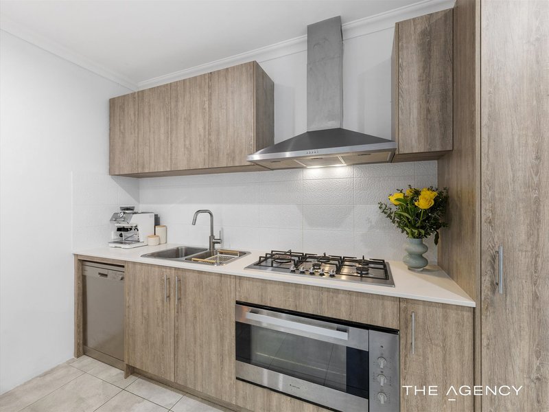 Photo - 31A Glendower Way, Spearwood WA 6163 - Image 8