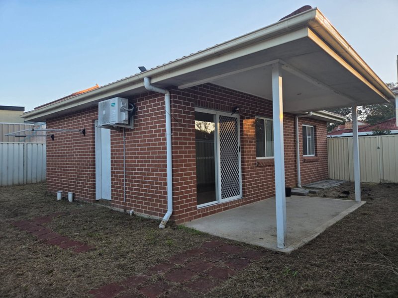 Photo - 31a Lorikeet Crescent, Green Valley NSW 2168 - Image 1