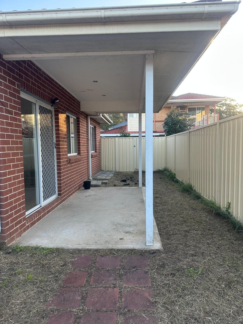 Photo - 31a Lorikeet Crescent, Green Valley NSW 2168 - Image 8