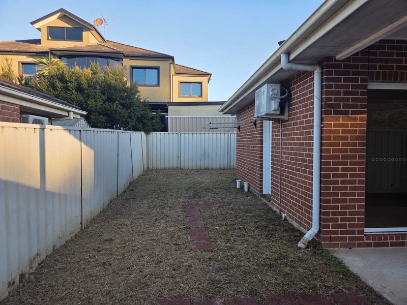 Photo - 31a Lorikeet Crescent, Green Valley NSW 2168 - Image 9