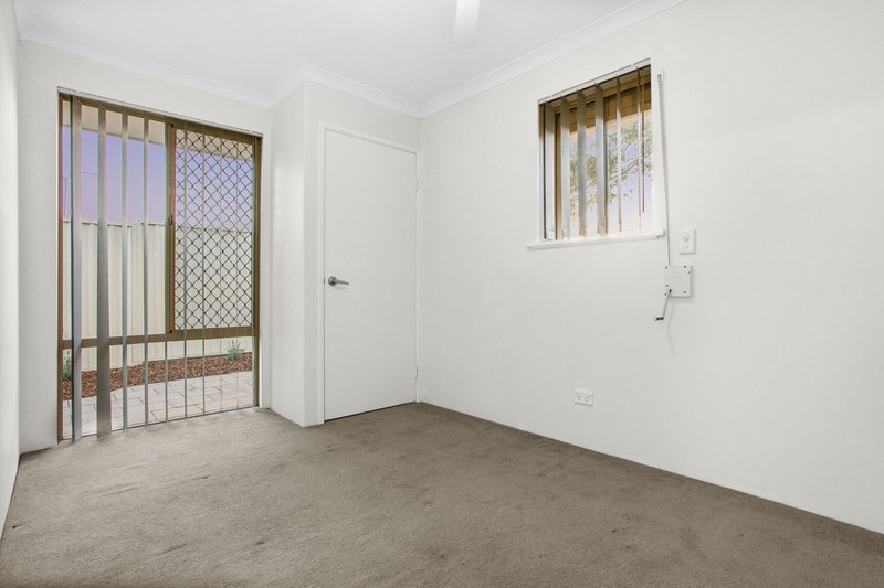 Photo - 31A Moreton Crescent, Warnbro WA 6169 - Image 21