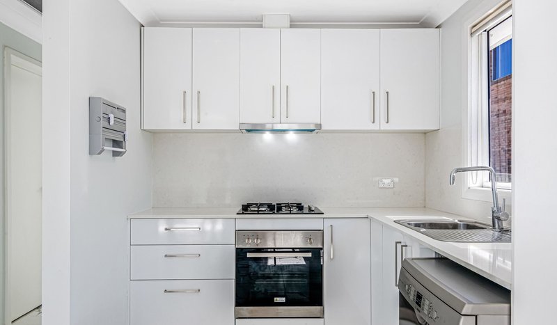 Photo - 31a Sherwood Street, Northmead NSW 2152 - Image 2